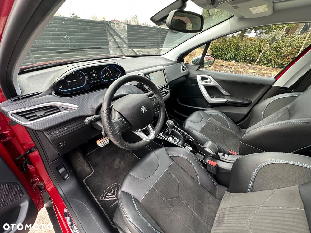 Peugeot 2008 PureTech 110 Stop&Start EAT6 Crossway - 15