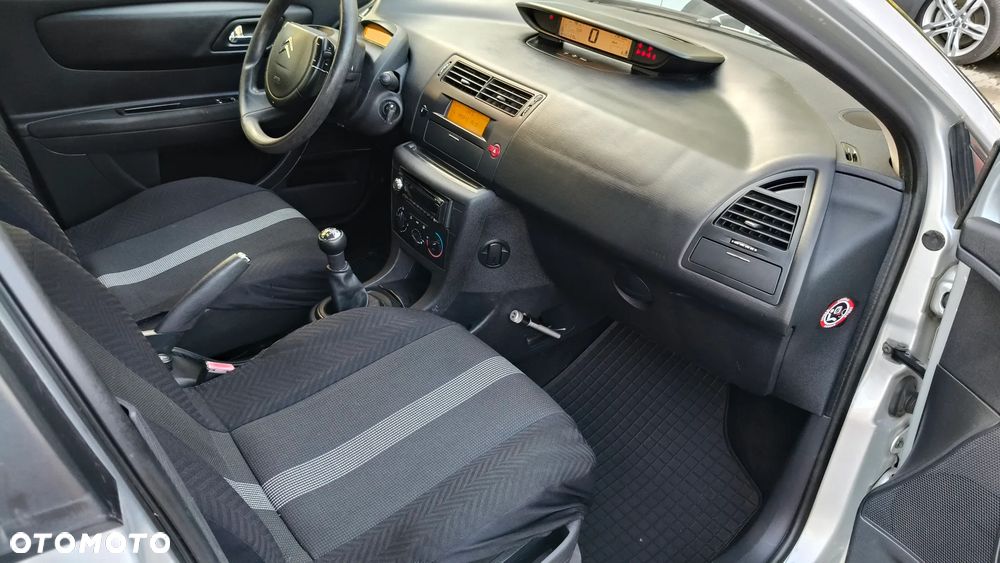 Citroën C4 - 23