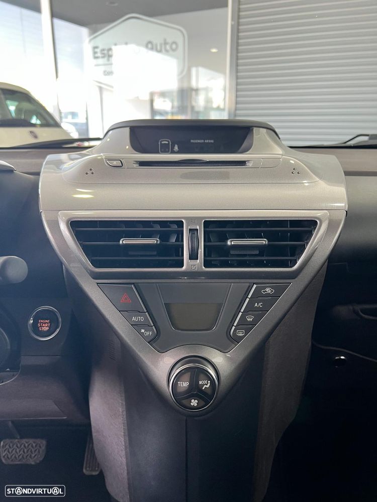 Toyota iQ 1.0 VVT-i 2 MultiDrive - 5
