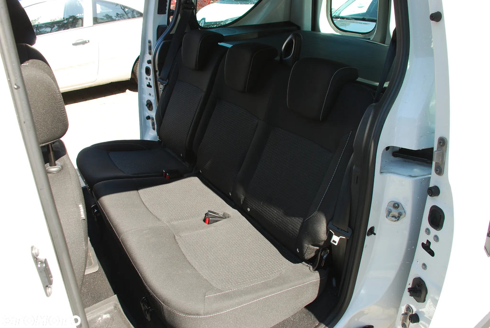 Dacia Dokker 1.5 Blue dCi Laureate - 20