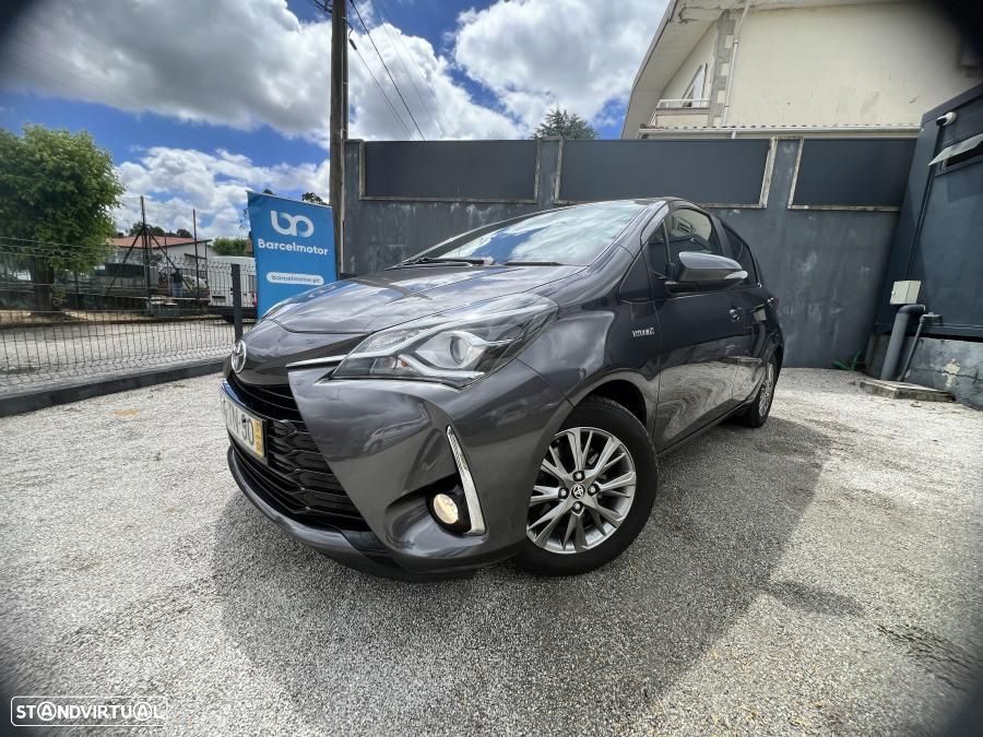 Toyota Yaris 1.5 HSD Exclusive - 10