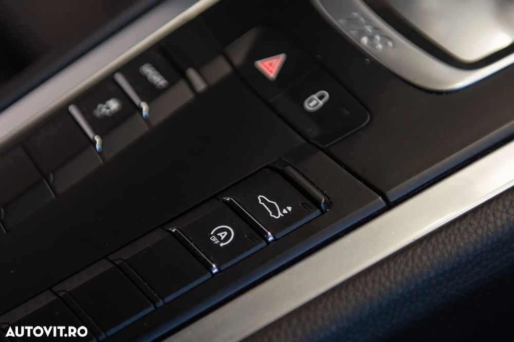 Porsche Cayman PDK - 27