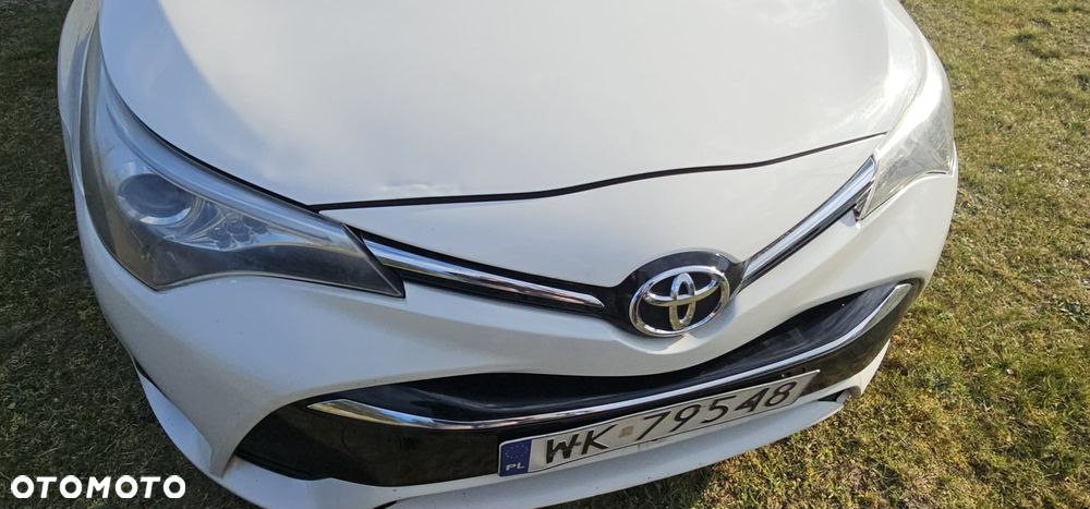 Toyota Avensis 1.8 Active - 20