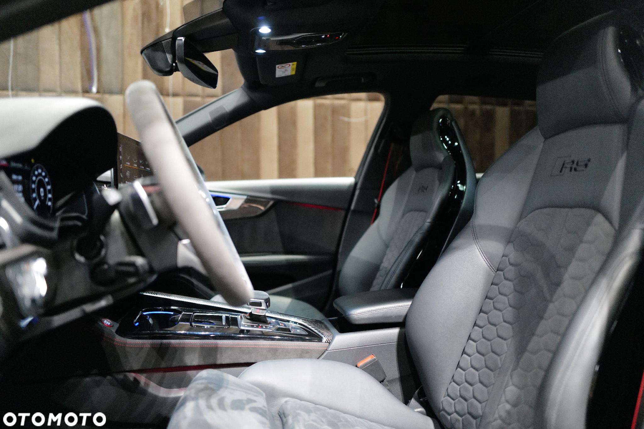 Audi RS4 TFSI Quattro Tiptronic - 8