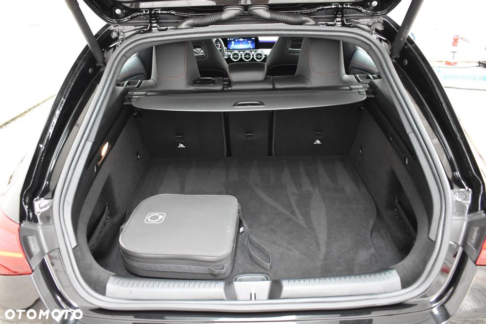 Mercedes-Benz CLA 250 e PHEV AMG Line 8G-DCT - 26