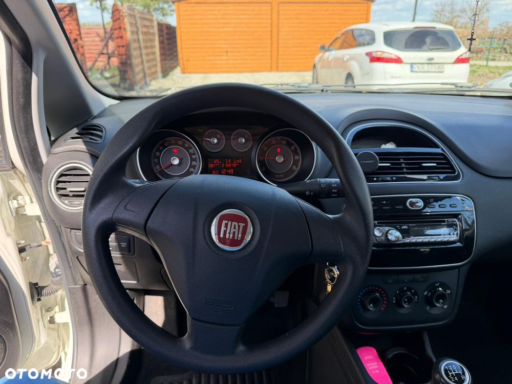 Fiat Punto 1.2 Young - 17