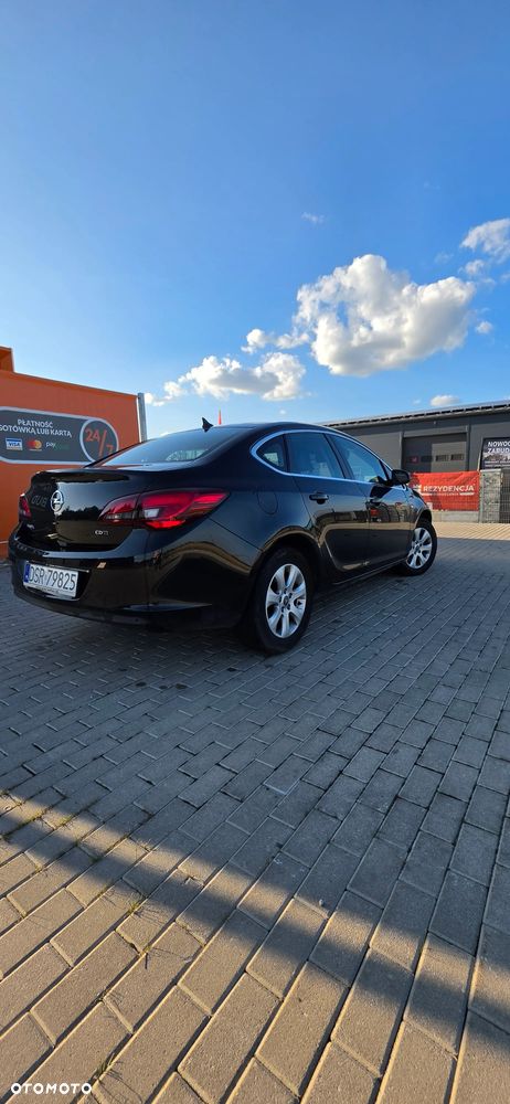 Opel Astra 1.6 D (CDTI) Start/Stop Edition - 4