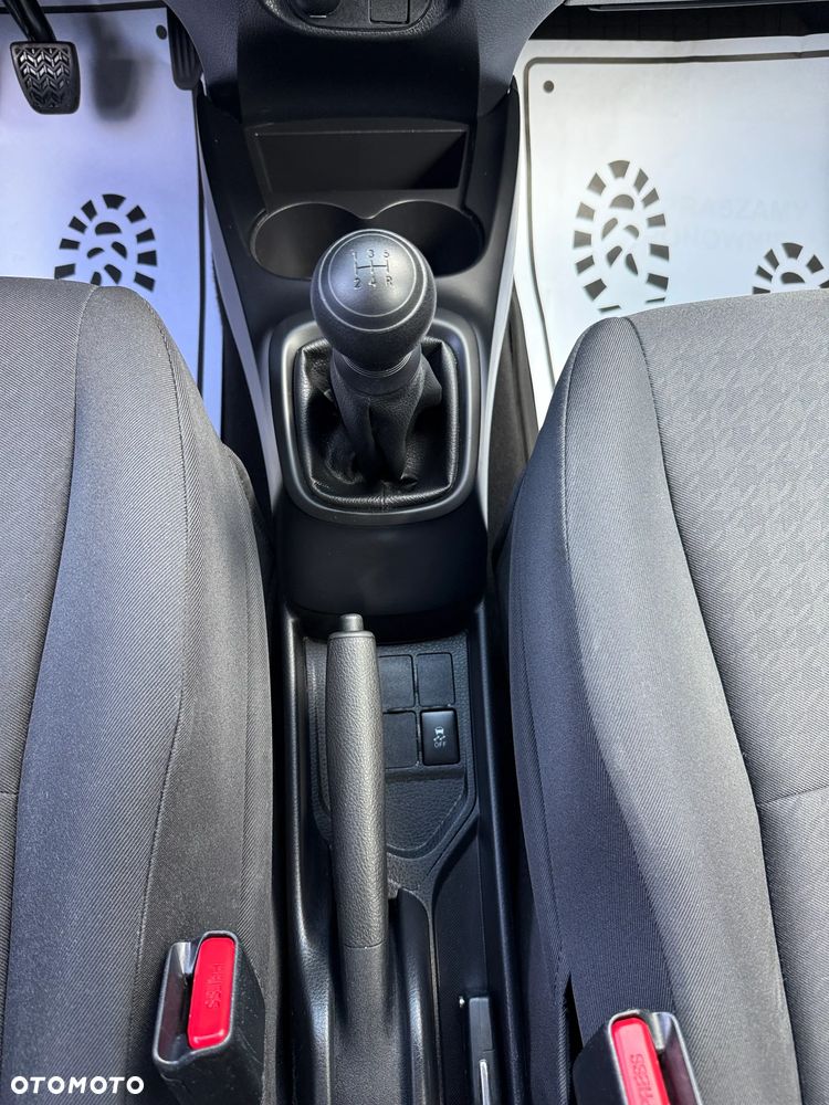 Toyota Yaris 1.0 Active EU6 - 8