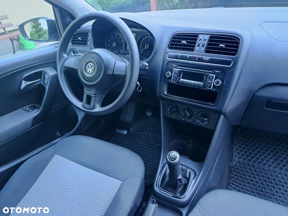 Volkswagen Polo - 17