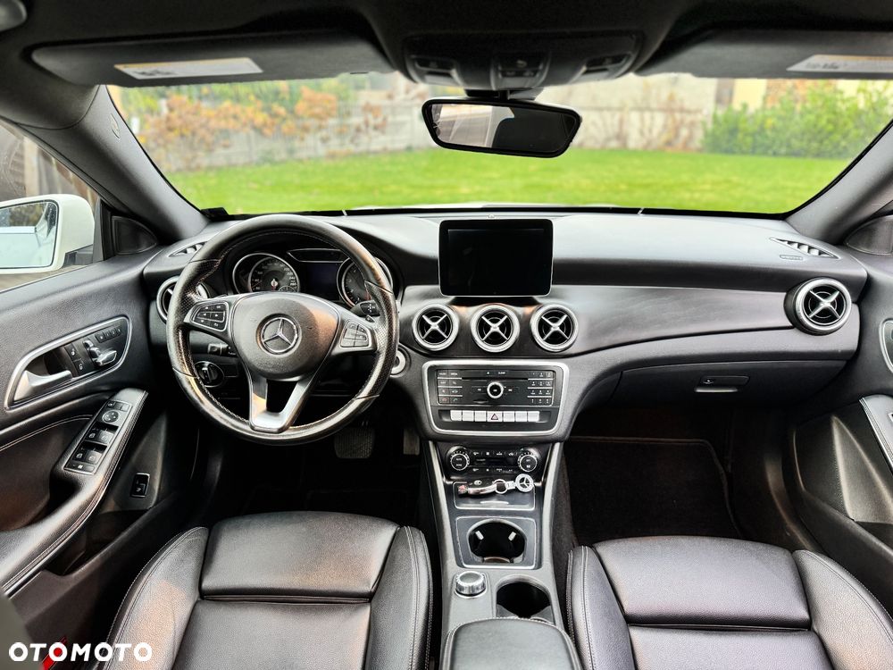 Mercedes-Benz CLA 250 7G-DCT - 8