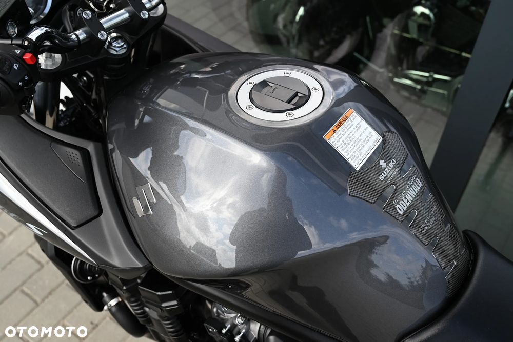 Suzuki Bandit - 32