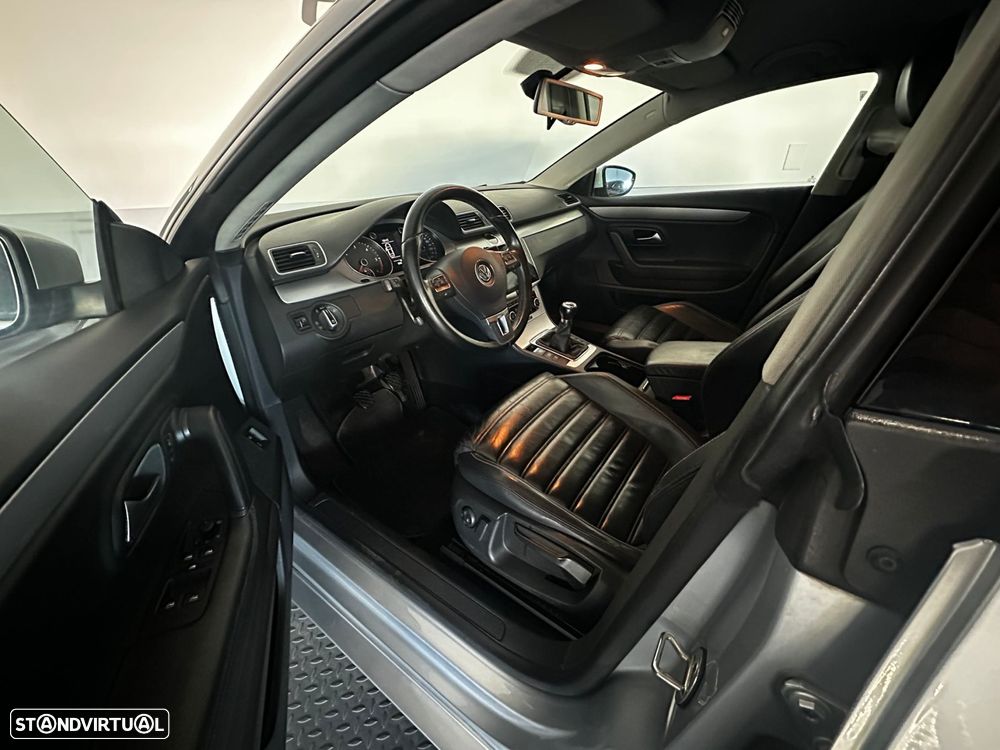 VW Passat CC 2.0 TDi BlueMotion - 12