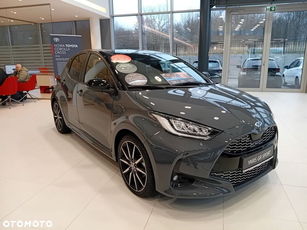 Toyota Yaris - 8