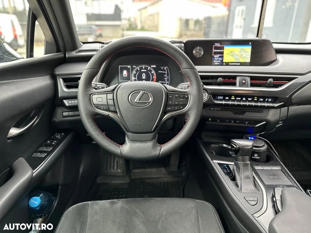 Lexus UX 200 FWD Executive - 6