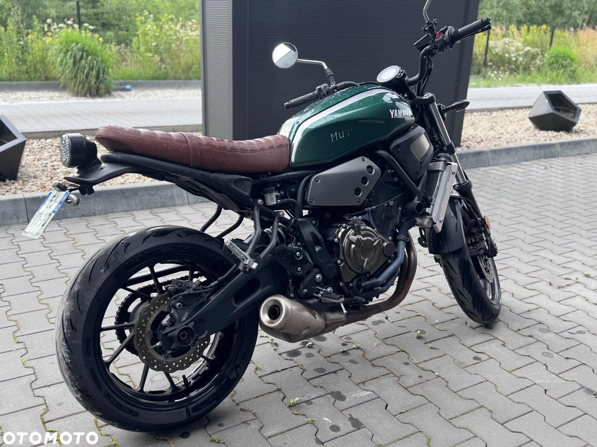 Yamaha XSR - 12