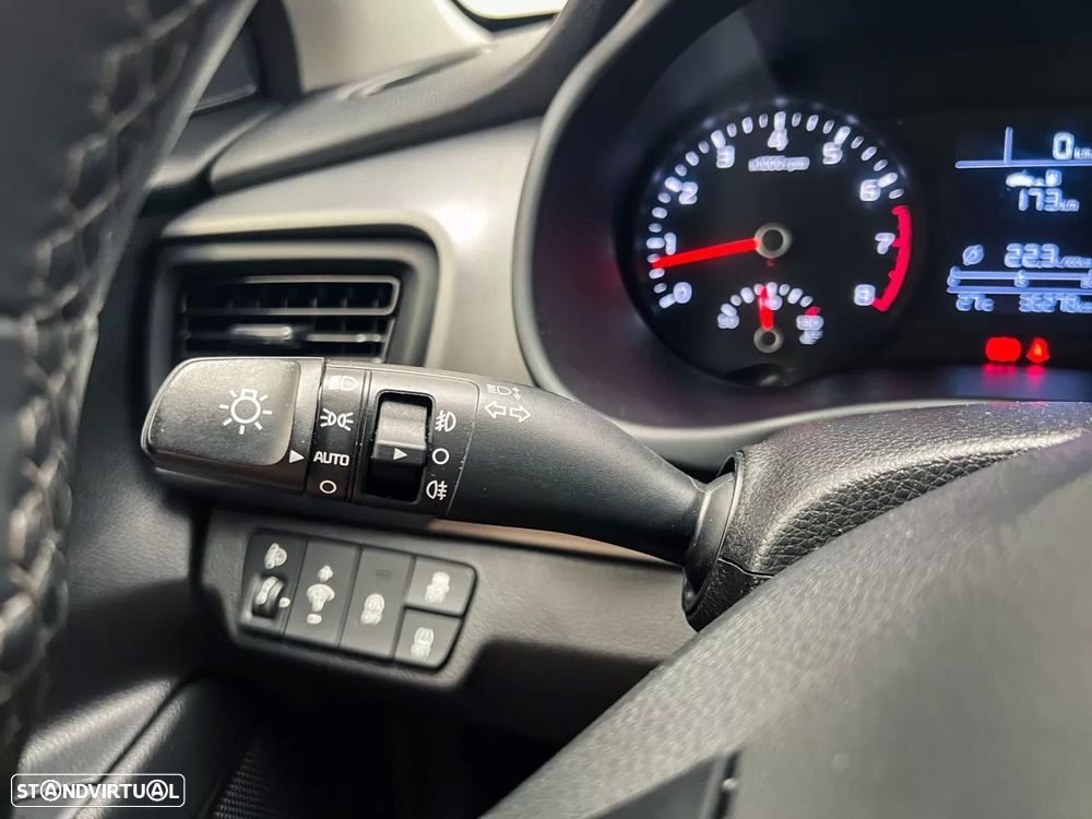 Kia Stonic 1.2 Dynamic - 17