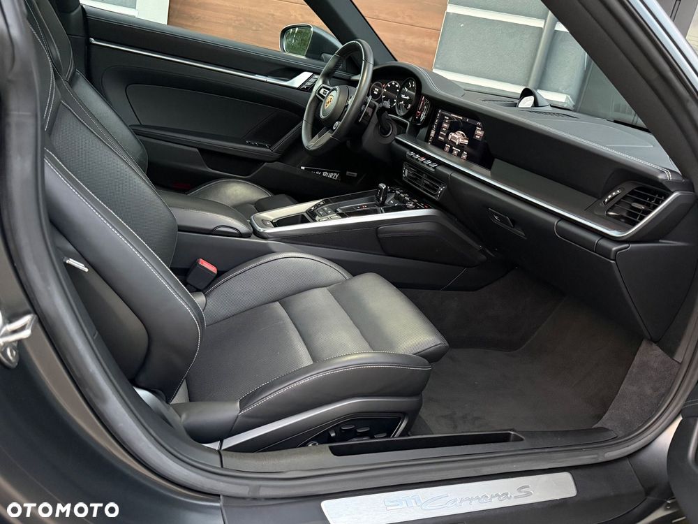 Porsche 911 Carrera S - 27