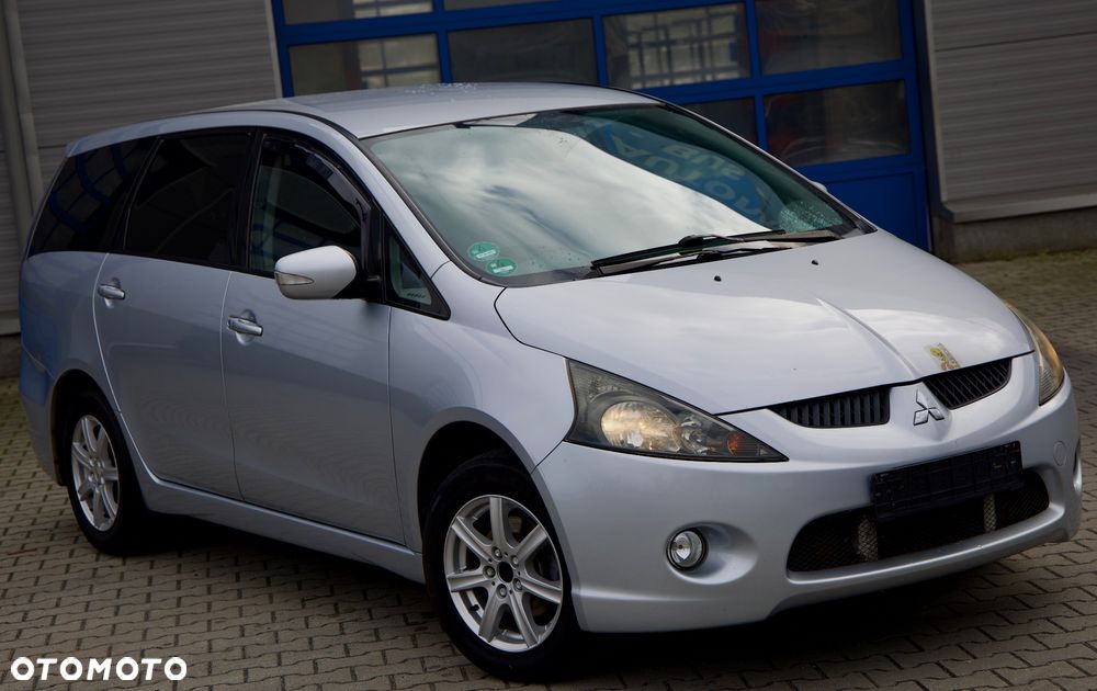 Mitsubishi Grandis 2.0 DI-D 6-Sitzer Intense - 13