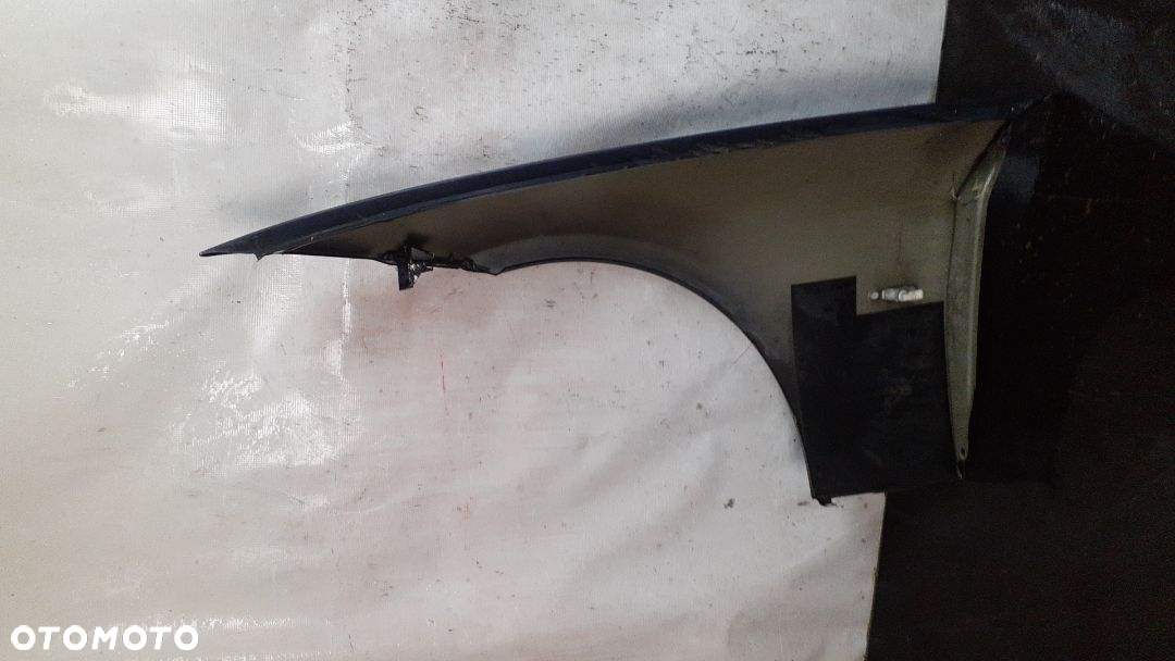 * BŁOTNIK PRAWY PRZÓD BMW E90 E91  SPARKLING GRAPHITE - 4