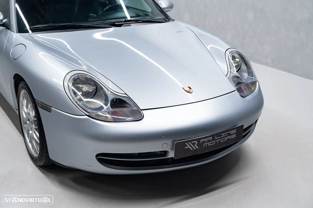 Porsche 911 (996) Carrera 4 Coupé - 6