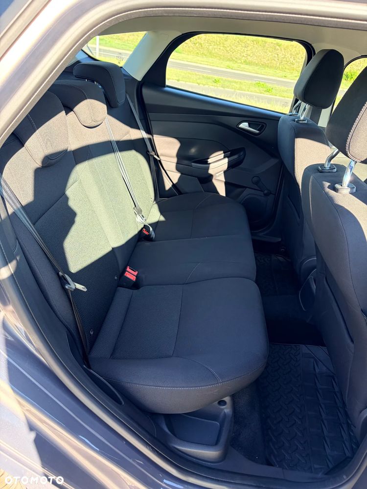 Ford Focus - 13