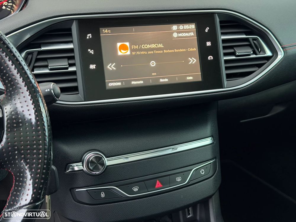 Peugeot 308 SW 1.6 BlueHDi GT Line - 32