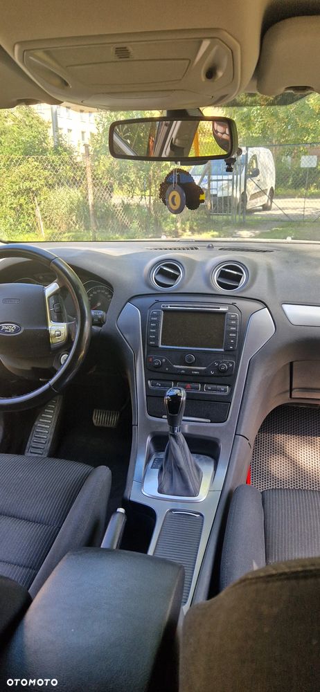 Ford Mondeo - 15