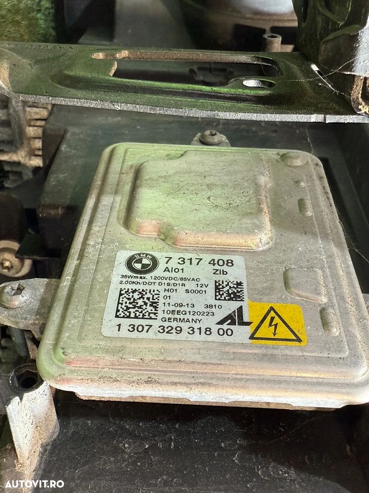 FAR DREAPTA UK CU LUPA / XENON BMW SERIA 4 M-PACHET 420D F32 / F33 / F36 2.0 DIESEL 2013 COD OEM 7317408 / 7387544 / 7387544-01 / 7377846 / COUPE 2013-2021 - 7