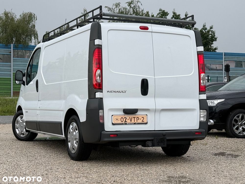 Renault Trafic - 8