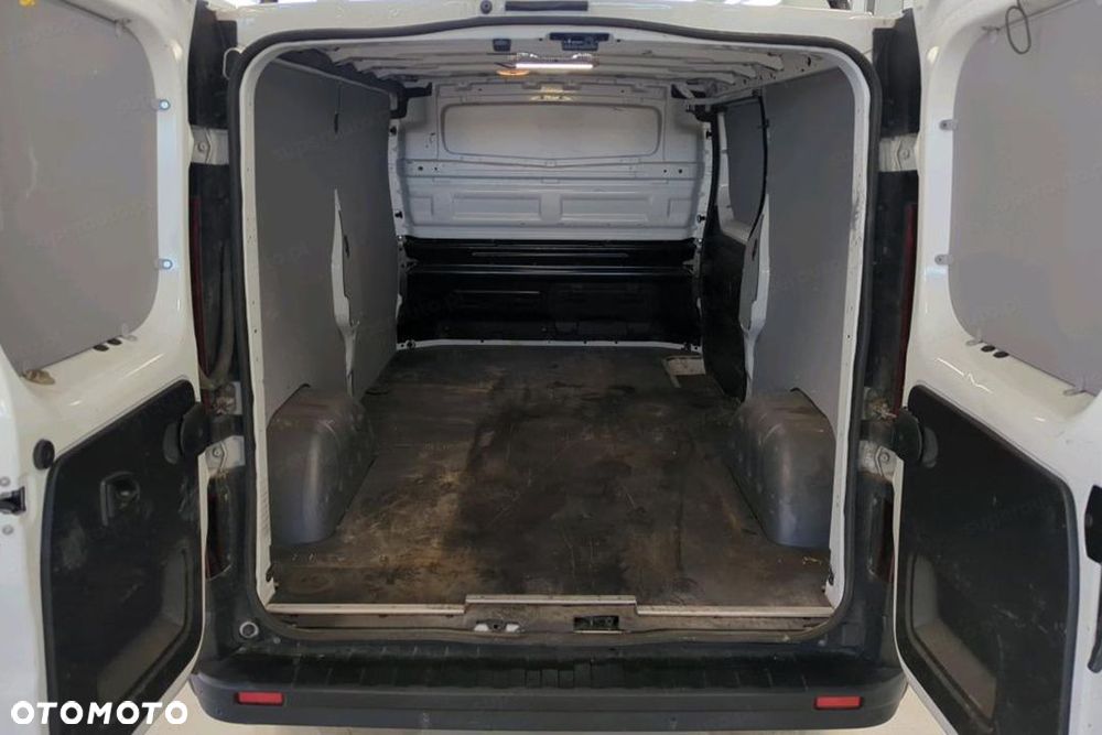 Renault Trafic L2H1 2.0 120 KM - 7