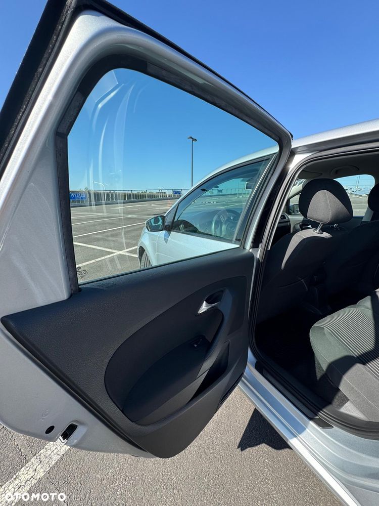 Volkswagen Polo 1.2 TSI Highline - 28