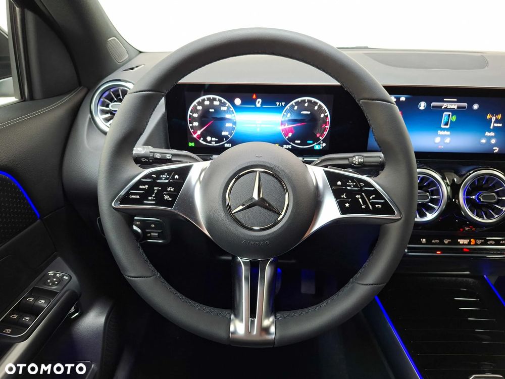 Mercedes-Benz GLA 180 mHEV 7G-DCT - 8