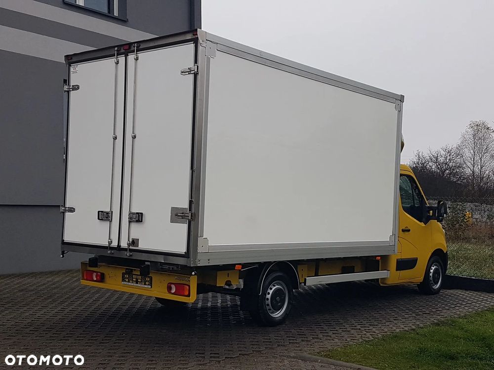 Renault MASTER KONTENER 8EP 4,21x2,23x2,22 KLIMA MANUAL KRAJOWY 6-BIEGÓW - 4