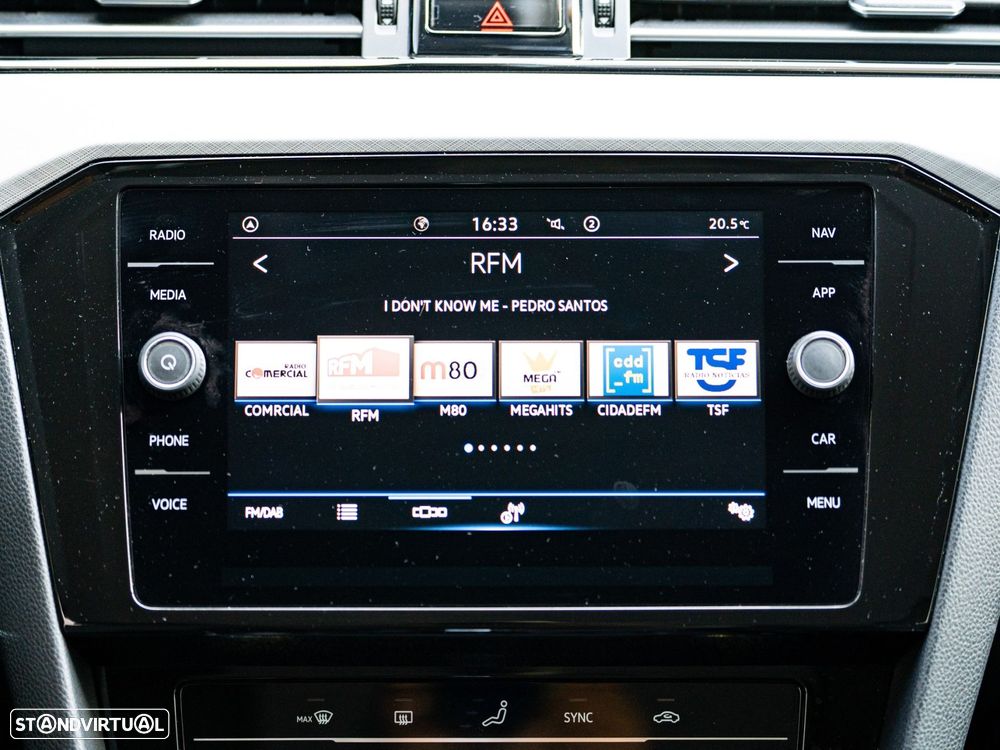 VW Passat Variant - 46