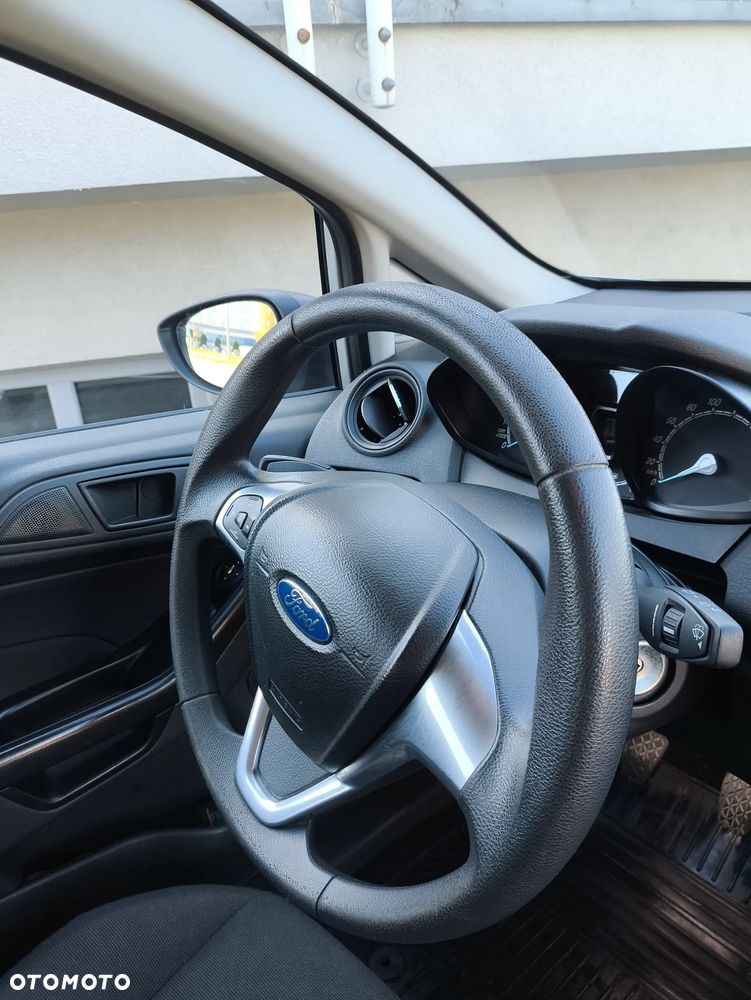 Ford Fiesta 1.25 Silver X - 25