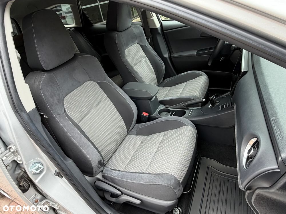 Toyota Auris 1.8 VVT-i Automatik Edition-S - 15
