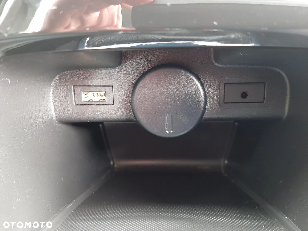 Opel Astra 1.4 Turbo Exklusiv - 25