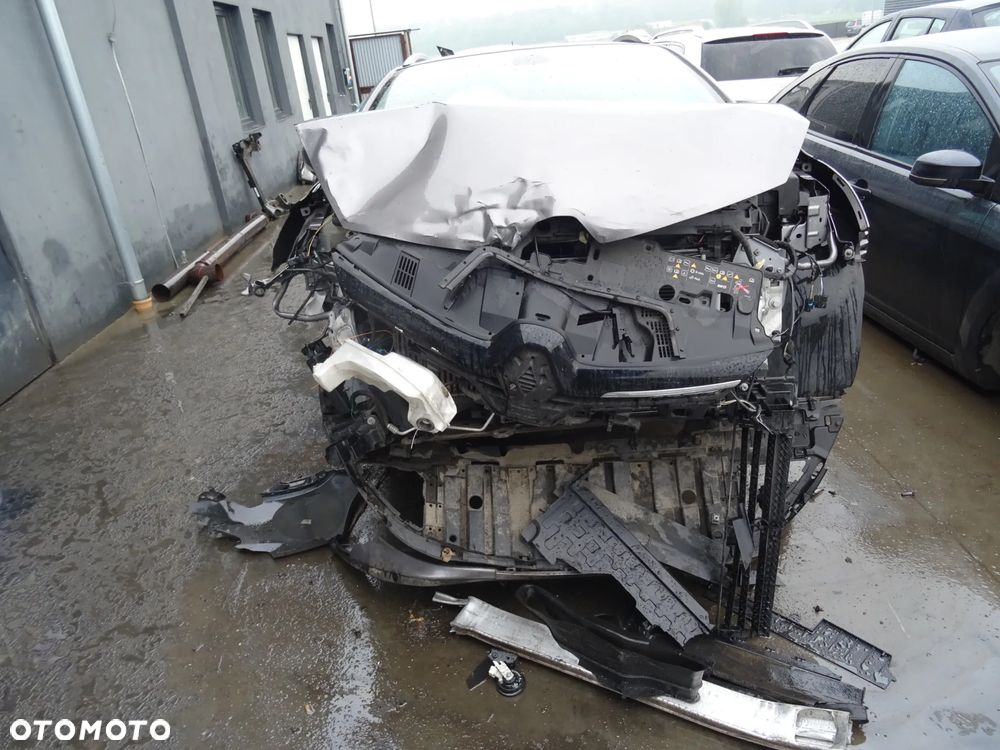 Renault Clio IV 0.9 Energy TCe Limited 2016 lakier(TEKNG) na części drzwi zderzak klapa fotel - 3