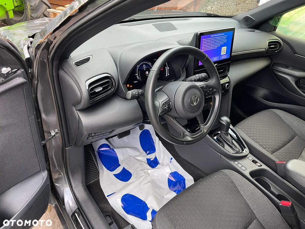 Toyota Yaris Cross Hybrid 1.5 Executive - 17