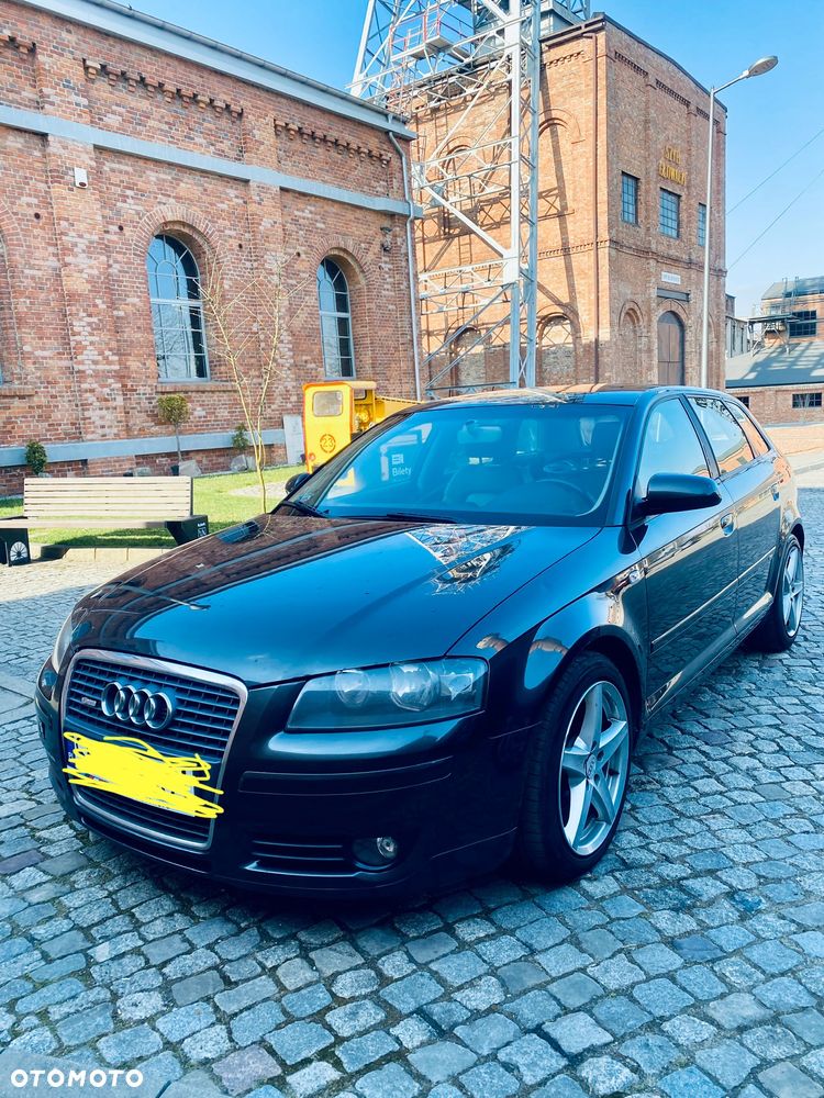 Audi A3 Sportback - 2