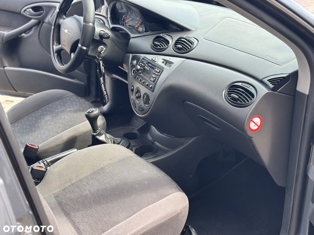 Ford Focus 1.6 Ghia - 13