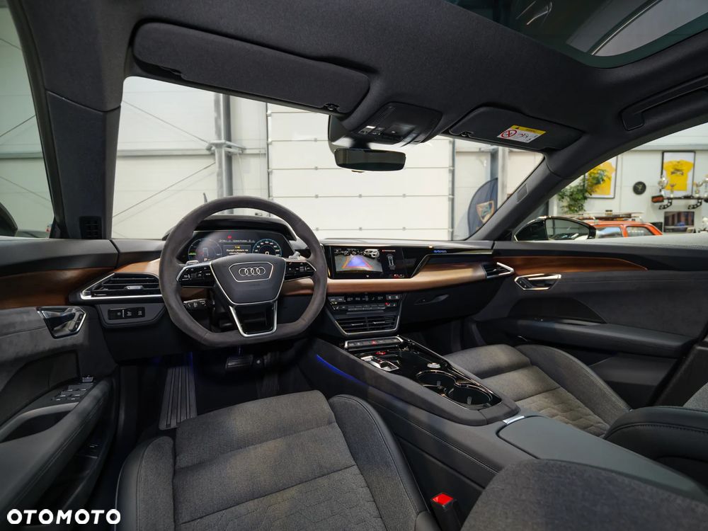 Audi e-tron GT - 16