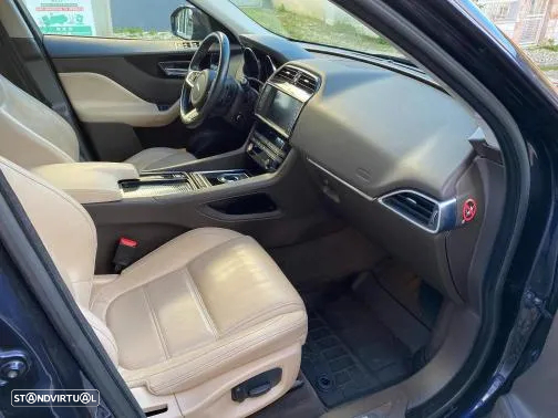 Jaguar F-Pace 20d AWD Aut. Prestige - 42