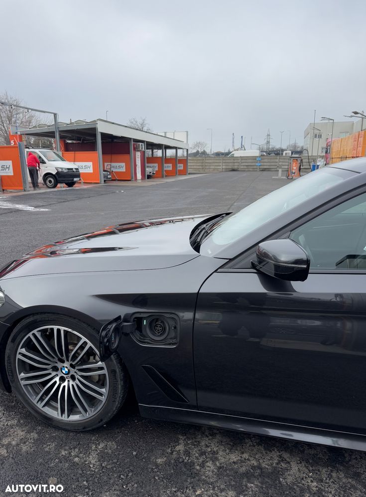 BMW Seria 5 530i AT MHEV - 4