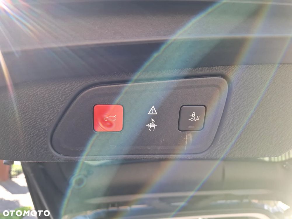 Peugeot 3008 PureTech 130 Stop & Start GPF Allure - 26
