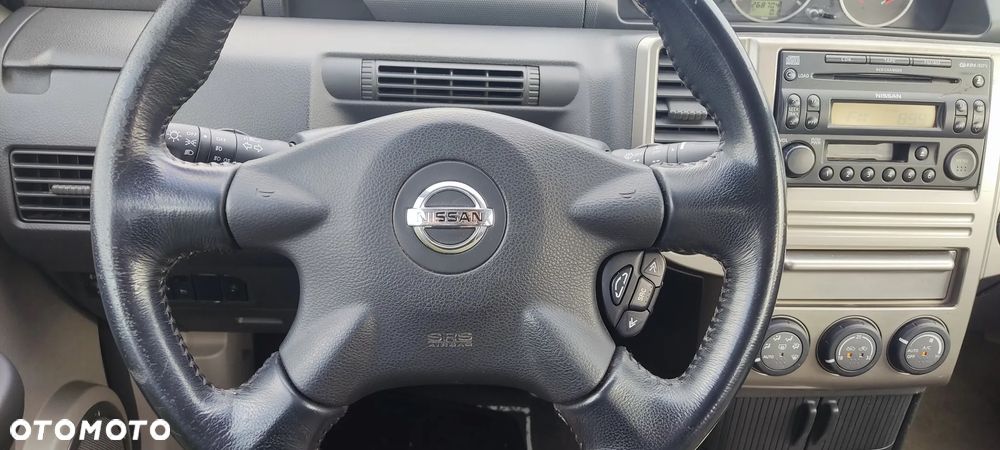 Nissan X-Trail 2.0 4x4 Comfort - 12
