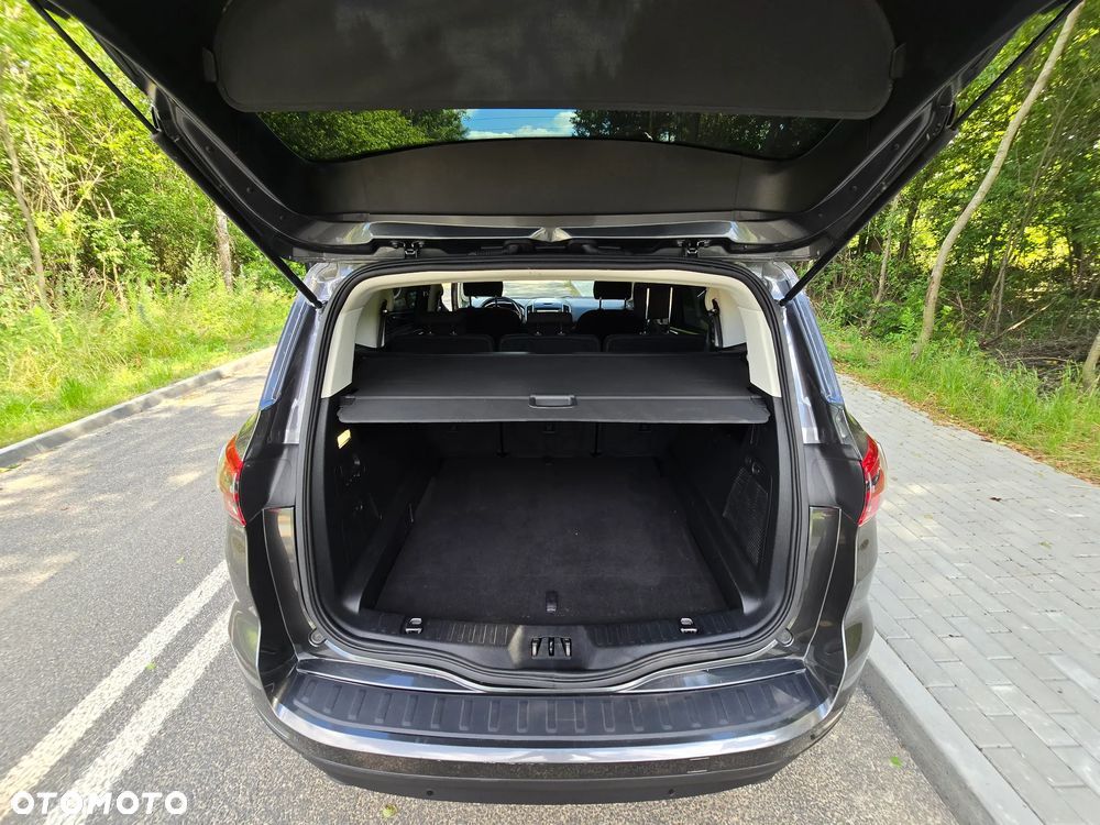 Ford S-Max 2.0 EcoBlue Titanium - 27