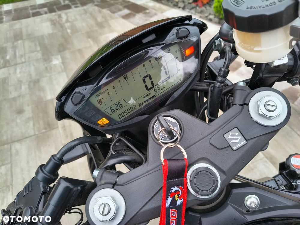 Suzuki SV - 15