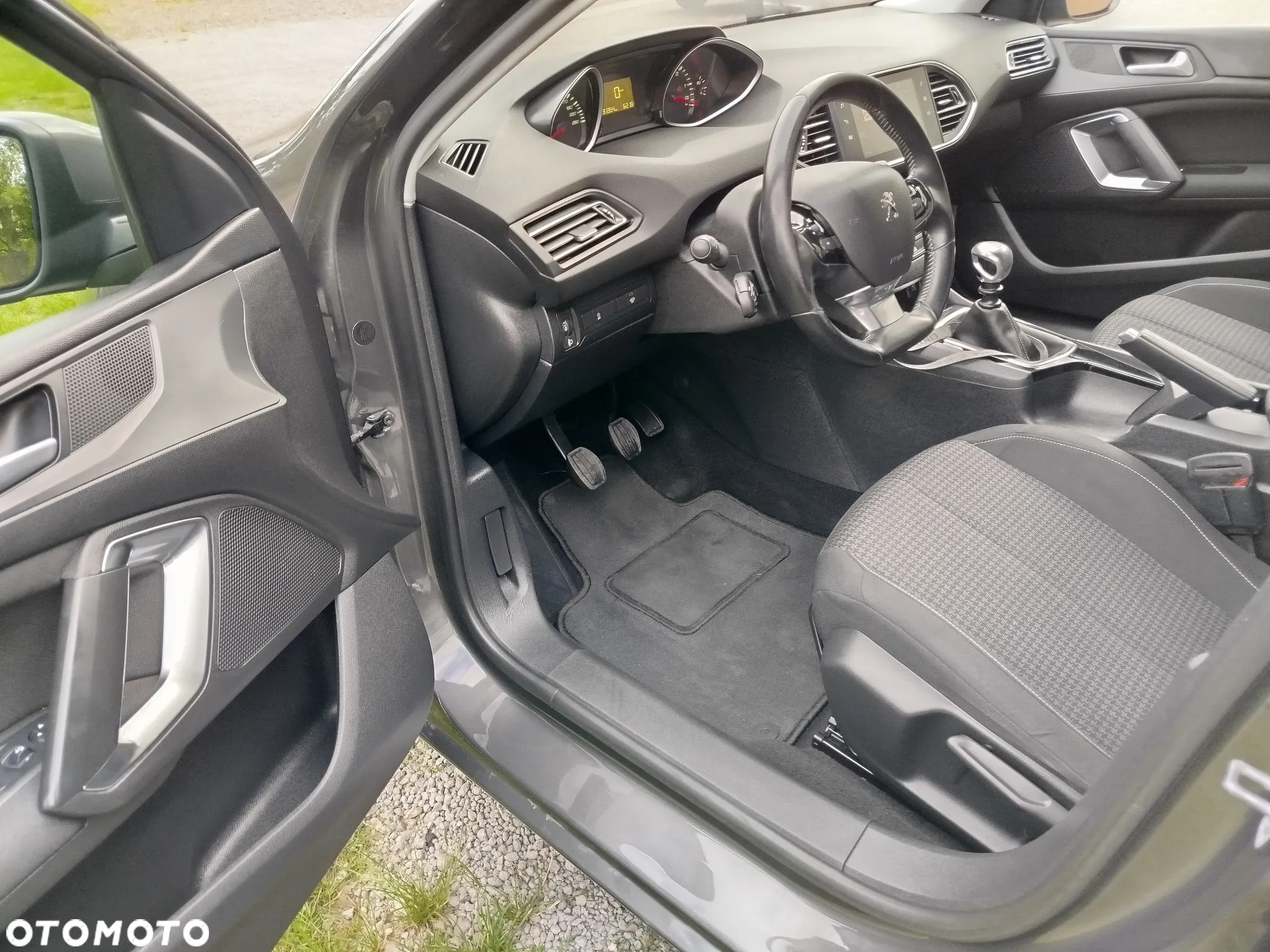 Peugeot 308 SW 1.5 BlueHDi Active S&S - 21