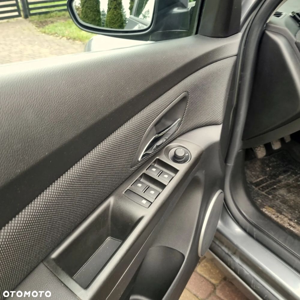 Chevrolet Cruze 1.7 D LT+ Premium - 17